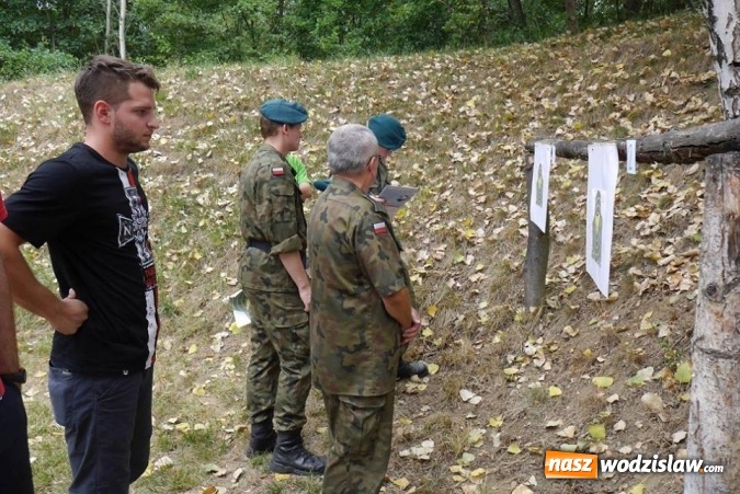 Zdjęcie w galerii na portalu naszwodzislaw.com: Oddali 10 strzał&oacute;w ku chwale Ojczyzny wiadomości z regionu