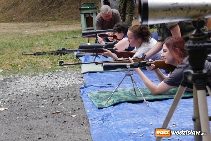 Zdjęcie w galerii na portalu naszwodzislaw.com: Oddali 10 strzał&oacute;w ku chwale Ojczyzny wiadomości z regionu