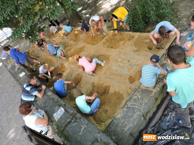 Zdjęcie w galerii na portalu naszwodzislaw.com: Druga edycja warsztat&oacute;w archeologicznych już za nami wiadomości z regionu