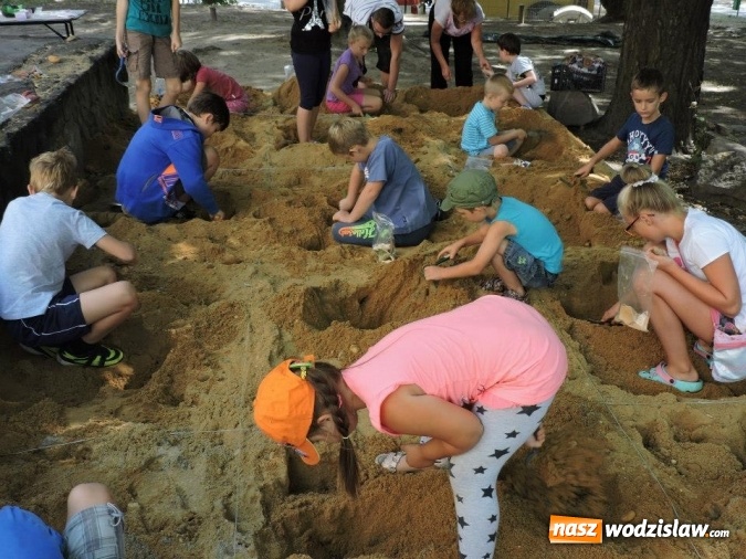 Zdjęcie w galerii na portalu naszwodzislaw.com: Druga edycja warsztat&oacute;w archeologicznych już za nami wiadomości z regionu