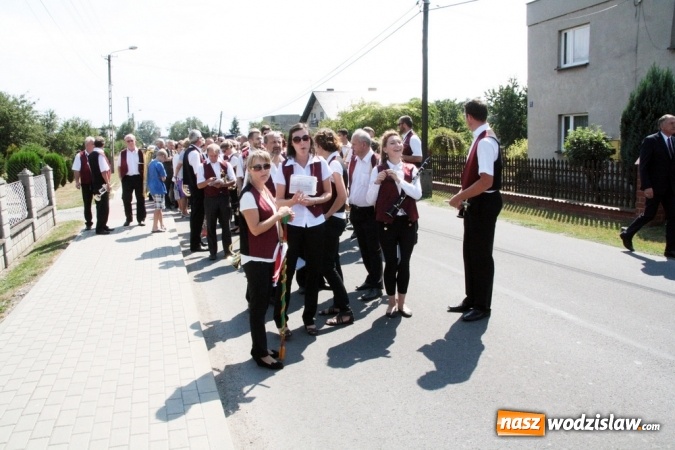 Zdjęcie w galerii na portalu naszwodzislaw.com: Potężny korowód dożynkowy w Gołkowicach! wiadomości z regionu