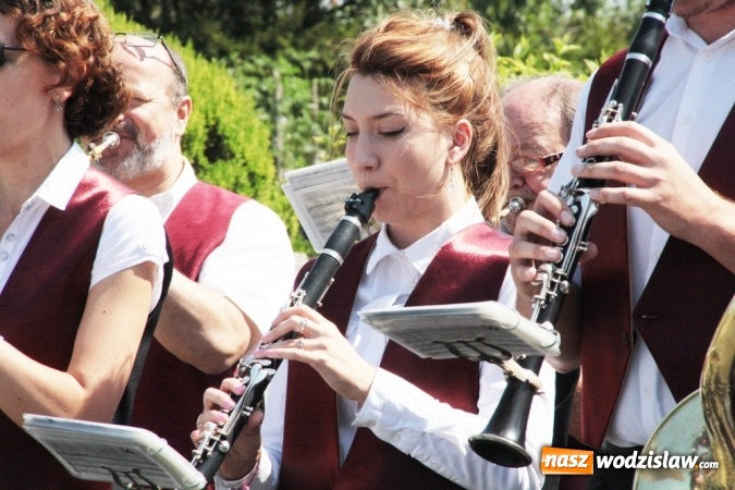 Zdjęcie w galerii na portalu naszwodzislaw.com: Potężny korowód dożynkowy w Gołkowicach! wiadomości z regionu