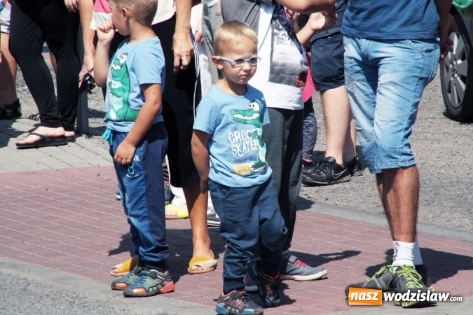 Zdjęcie w galerii na portalu naszwodzislaw.com: Potężny korowód dożynkowy w Gołkowicach! wiadomości z regionu