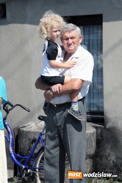 Zdjęcie w galerii na portalu naszwodzislaw.com: Potężny korowód dożynkowy w Gołkowicach! wiadomości z regionu