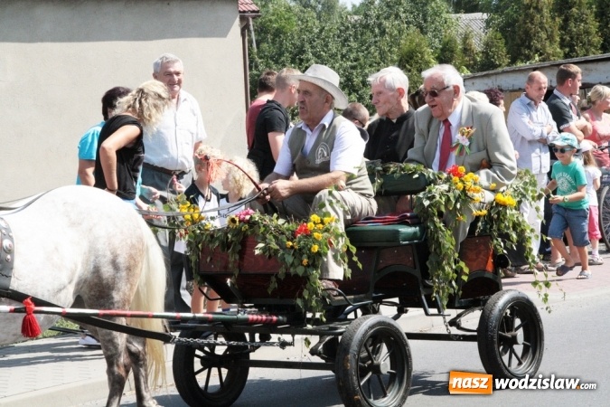 Zdjęcie w galerii na portalu naszwodzislaw.com: Potężny korowód dożynkowy w Gołkowicach! wiadomości z regionu