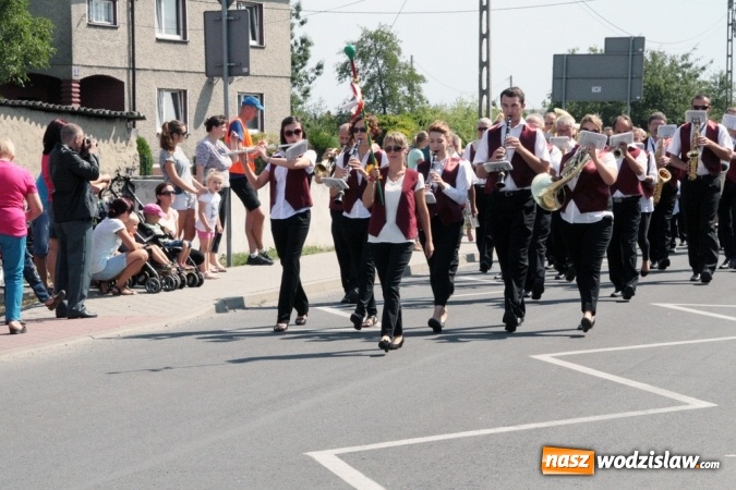 Zdjęcie w galerii na portalu naszwodzislaw.com: Potężny korowód dożynkowy w Gołkowicach! wiadomości z regionu