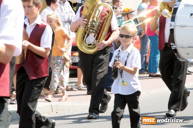 Zdjęcie w galerii na portalu naszwodzislaw.com: Potężny korowód dożynkowy w Gołkowicach! wiadomości z regionu