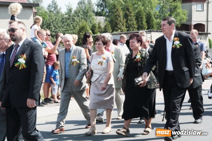 Zdjęcie w galerii na portalu naszwodzislaw.com: Potężny korowód dożynkowy w Gołkowicach! wiadomości z regionu