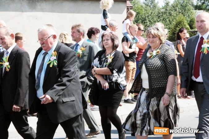 Zdjęcie w galerii na portalu naszwodzislaw.com: Potężny korowód dożynkowy w Gołkowicach! wiadomości z regionu