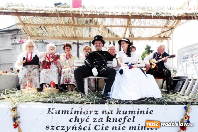 Zdjęcie w galerii na portalu naszwodzislaw.com: Potężny korowód dożynkowy w Gołkowicach! wiadomości z regionu