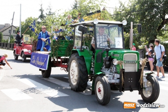 Zdjęcie w galerii na portalu naszwodzislaw.com: Potężny korowód dożynkowy w Gołkowicach! wiadomości z regionu