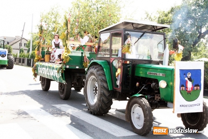 Zdjęcie w galerii na portalu naszwodzislaw.com: Potężny korowód dożynkowy w Gołkowicach! wiadomości z regionu