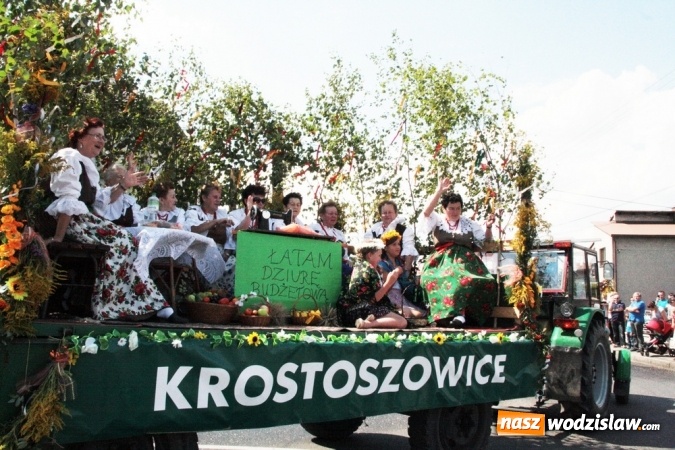 Zdjęcie w galerii na portalu naszwodzislaw.com: Potężny korowód dożynkowy w Gołkowicach! wiadomości z regionu