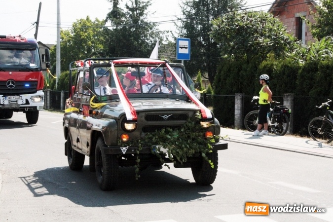 Zdjęcie w galerii na portalu naszwodzislaw.com: Potężny korowód dożynkowy w Gołkowicach! wiadomości z regionu