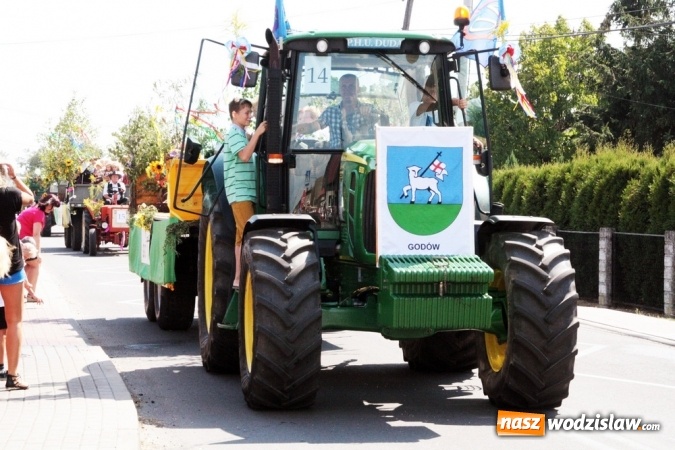 Zdjęcie w galerii na portalu naszwodzislaw.com: Potężny korowód dożynkowy w Gołkowicach! wiadomości z regionu