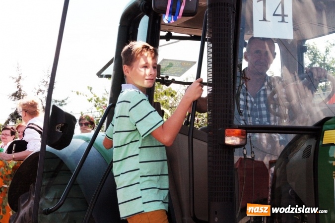 Zdjęcie w galerii na portalu naszwodzislaw.com: Potężny korowód dożynkowy w Gołkowicach! wiadomości z regionu