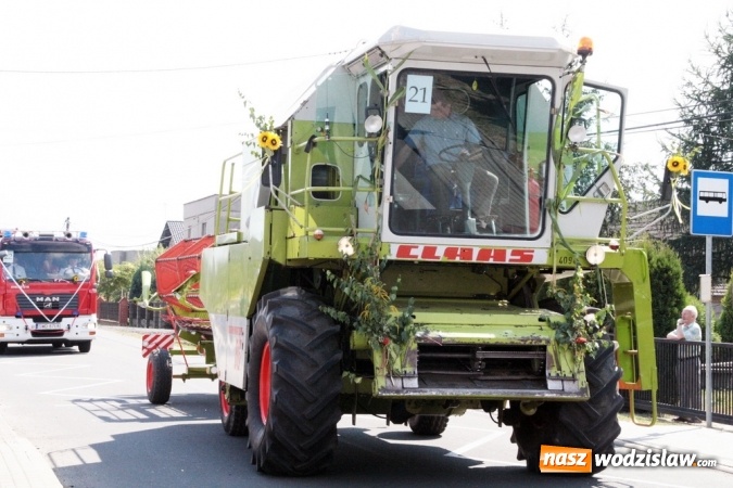 Zdjęcie w galerii na portalu naszwodzislaw.com: Potężny korowód dożynkowy w Gołkowicach! wiadomości z regionu