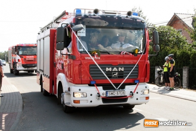 Zdjęcie w galerii na portalu naszwodzislaw.com: Potężny korowód dożynkowy w Gołkowicach! wiadomości z regionu