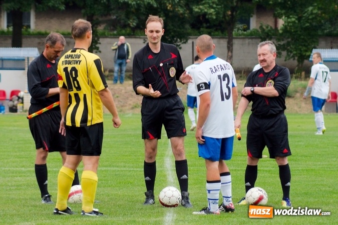 Zdjęcie w galerii na portalu naszwodzislaw.com: Klasa okręgowa: Ogromne szczęście Rydułtów. Naprzód zrobił mały krok naprzód wiadomości z regionu