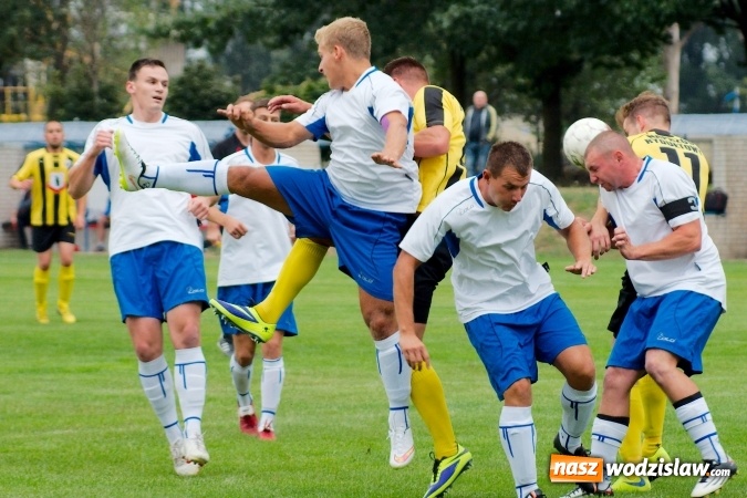 Zdjęcie w galerii na portalu naszwodzislaw.com: Klasa okręgowa: Ogromne szczęście Rydułtów. Naprzód zrobił mały krok naprzód wiadomości z regionu