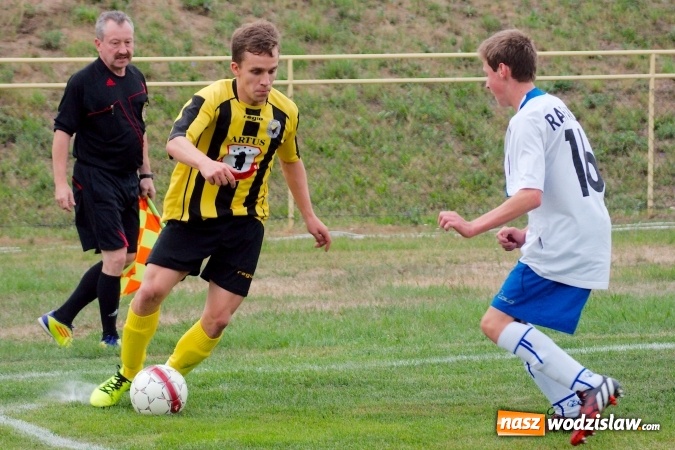 Zdjęcie w galerii na portalu naszwodzislaw.com: Klasa okręgowa: Ogromne szczęście Rydułtów. Naprzód zrobił mały krok naprzód wiadomości z regionu