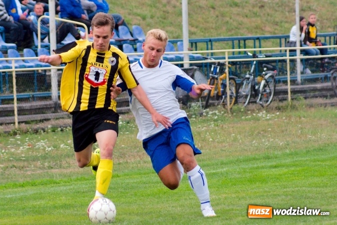 Zdjęcie w galerii na portalu naszwodzislaw.com: Klasa okręgowa: Ogromne szczęście Rydułtów. Naprzód zrobił mały krok naprzód wiadomości z regionu