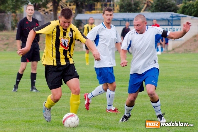 Zdjęcie w galerii na portalu naszwodzislaw.com: Klasa okręgowa: Ogromne szczęście Rydułtów. Naprzód zrobił mały krok naprzód wiadomości z regionu