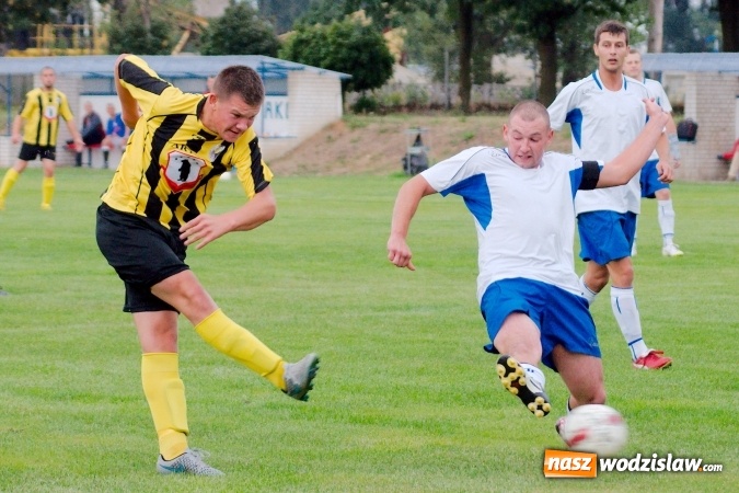 Zdjęcie w galerii na portalu naszwodzislaw.com: Klasa okręgowa: Ogromne szczęście Rydułtów. Naprzód zrobił mały krok naprzód wiadomości z regionu