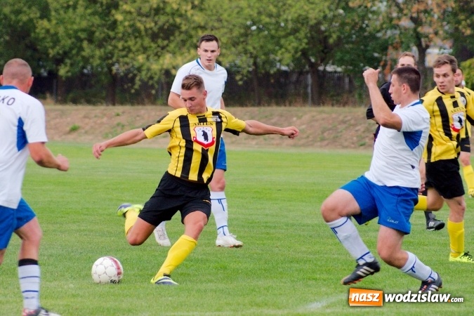 Zdjęcie w galerii na portalu naszwodzislaw.com: Klasa okręgowa: Ogromne szczęście Rydułtów. Naprzód zrobił mały krok naprzód wiadomości z regionu