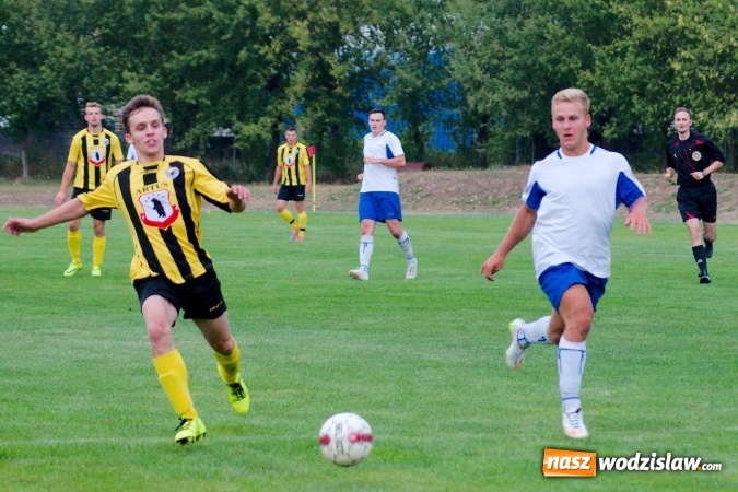 Zdjęcie w galerii na portalu naszwodzislaw.com: Klasa okręgowa: Ogromne szczęście Rydułtów. Naprzód zrobił mały krok naprzód wiadomości z regionu