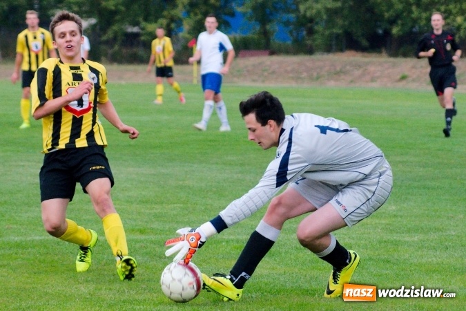 Zdjęcie w galerii na portalu naszwodzislaw.com: Klasa okręgowa: Ogromne szczęście Rydułtów. Naprzód zrobił mały krok naprzód wiadomości z regionu