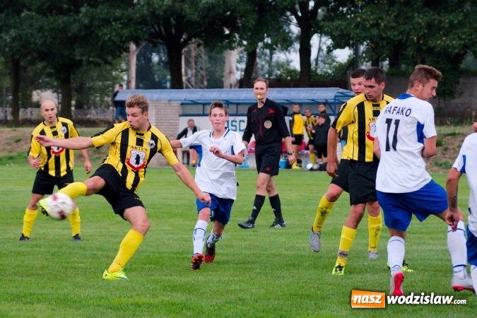 Zdjęcie w galerii na portalu naszwodzislaw.com: Klasa okręgowa: Ogromne szczęście Rydułtów. Naprzód zrobił mały krok naprzód wiadomości z regionu