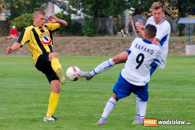 Zdjęcie w galerii na portalu naszwodzislaw.com: Klasa okręgowa: Ogromne szczęście Rydułtów. Naprzód zrobił mały krok naprzód wiadomości z regionu