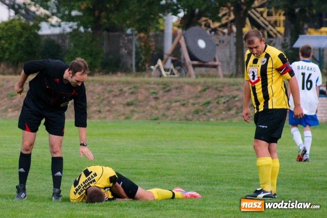 Zdjęcie w galerii na portalu naszwodzislaw.com: Klasa okręgowa: Ogromne szczęście Rydułtów. Naprzód zrobił mały krok naprzód wiadomości z regionu