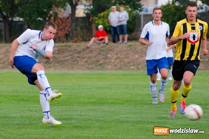 Zdjęcie w galerii na portalu naszwodzislaw.com: Klasa okręgowa: Ogromne szczęście Rydułtów. Naprzód zrobił mały krok naprzód wiadomości z regionu