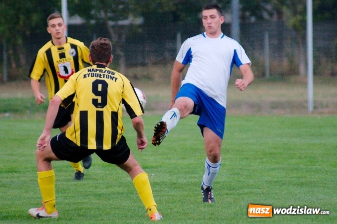 Zdjęcie w galerii na portalu naszwodzislaw.com: Klasa okręgowa: Ogromne szczęście Rydułtów. Naprzód zrobił mały krok naprzód wiadomości z regionu