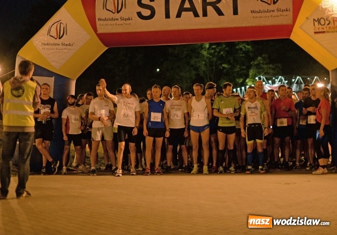Zdjęcie w galerii na portalu naszwodzislaw.com: 120 uczestników wystartowało w Biegu z Gwiazdami w Rodzinnym Parku Rozrywki  wiadomości z regionu