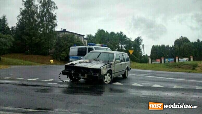 Zdjęcie w galerii na portalu naszwodzislaw.com: Gogołowa: Auto stanęło w płomieniach w trakcie jazdy!  wiadomości z regionu