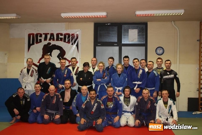 Zdjęcie w galerii na portalu naszwodzislaw.com: Kolejne medale trafiły do zawodników Octagon team wiadomości z regionu