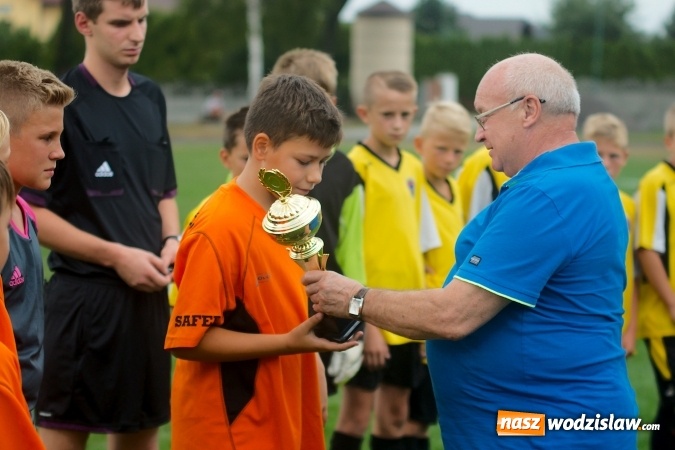 Zdjęcie w galerii na portalu naszwodzislaw.com: Młodziki Rogowa na tarczy w Tworkowie wiadomości z regionu