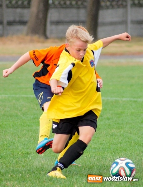 Zdjęcie w galerii na portalu naszwodzislaw.com: Młodziki Rogowa na tarczy w Tworkowie wiadomości z regionu