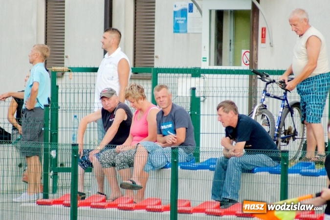 Zdjęcie w galerii na portalu naszwodzislaw.com: Młodziki Rogowa na tarczy w Tworkowie wiadomości z regionu