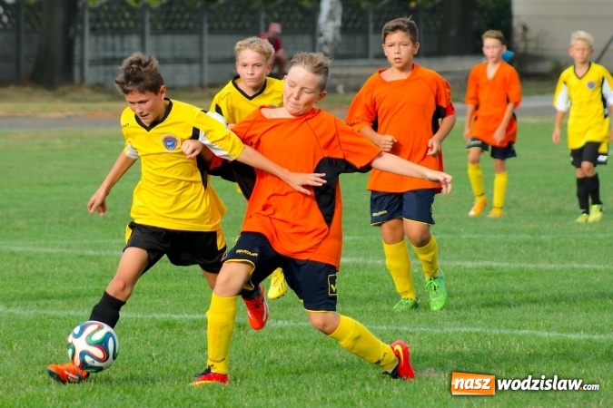 Zdjęcie w galerii na portalu naszwodzislaw.com: Młodziki Rogowa na tarczy w Tworkowie wiadomości z regionu