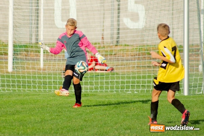 Zdjęcie w galerii na portalu naszwodzislaw.com: Młodziki Rogowa na tarczy w Tworkowie wiadomości z regionu