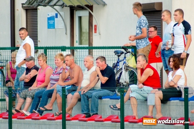 Zdjęcie w galerii na portalu naszwodzislaw.com: Młodziki Rogowa na tarczy w Tworkowie wiadomości z regionu