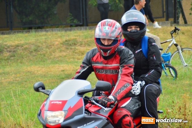 Zdjęcie w galerii na portalu naszwodzislaw.com: Parada motocyklowa przejechała ulicami miasta wiadomości z regionu