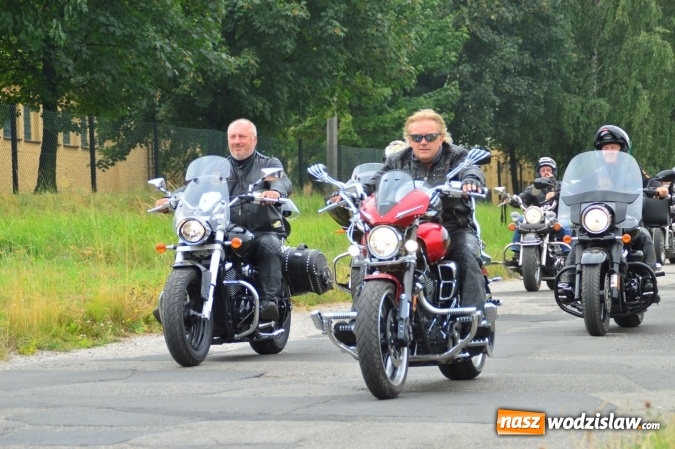 Zdjęcie w galerii na portalu naszwodzislaw.com: Parada motocyklowa przejechała ulicami miasta wiadomości z regionu