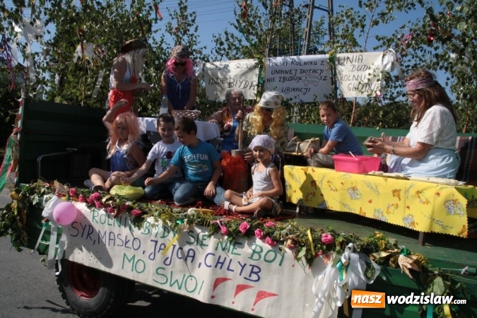 Zdjęcie w galerii na portalu naszwodzislaw.com: Rolnicy w gminie Gorzyce podziękowali za tegoroczne plony wiadomości z regionu