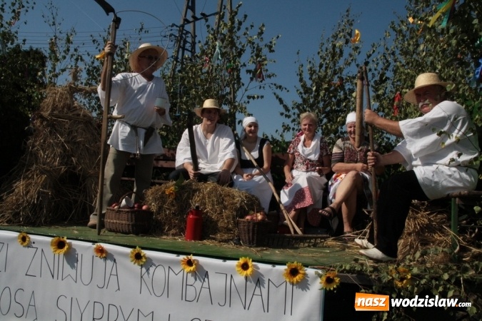 Zdjęcie w galerii na portalu naszwodzislaw.com: Rolnicy w gminie Gorzyce podziękowali za tegoroczne plony wiadomości z regionu
