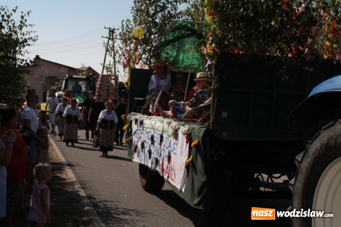 Zdjęcie w galerii na portalu naszwodzislaw.com: Rolnicy w gminie Gorzyce podziękowali za tegoroczne plony wiadomości z regionu